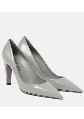Prada Leather pumps