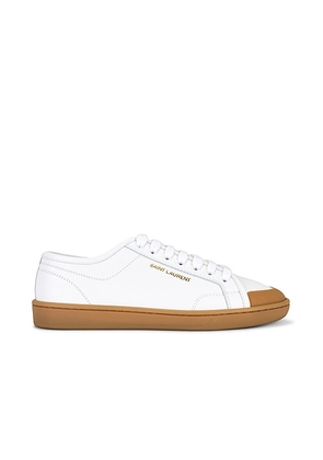 Saint Laurent Low Top Sneaker in Blanc Optique - White. Size 36 (also in 36.5, 37, 37.5, 38, 38.5, 39, 39.5, 41, 42).