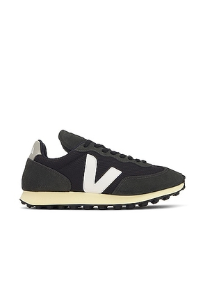 Veja Rio Bronco in Black  White & Oxford Grey - Grey. Size 43 (also in 44, 46).