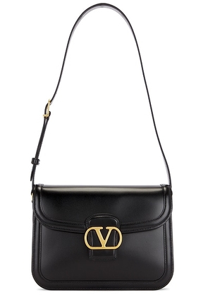 Valentino Garavani 9TO5 Shoulder Bag in Nero - Black. Size all.