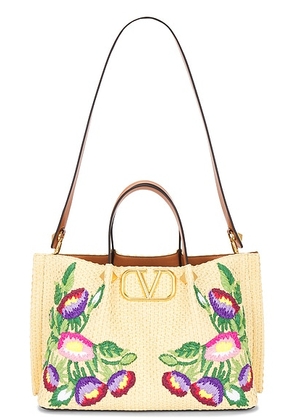 Valentino Garavani V Logo Signature Medium Tote Bag in Naturale & Multicolor - Cream. Size all.