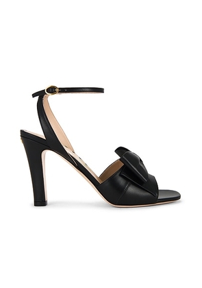 Valentino Garavani Bowow Sandal in Nero - Black. Size 37 (also in 38.5, 39, 39.5, 40, 41).