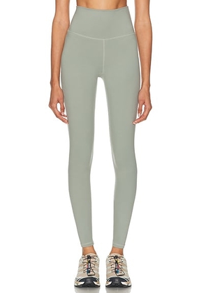 Varley Freesoft High Rise 28 Legging in Shadow - Sage. Size L (also in ).