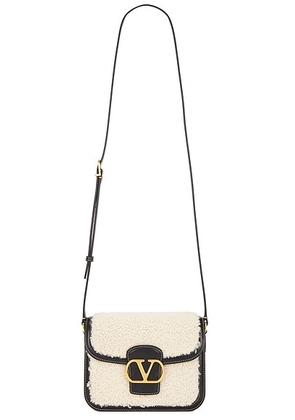 Valentino Garavani 9to5 Small Shoulder Bag in Naturale & Nero - Black. Size all.
