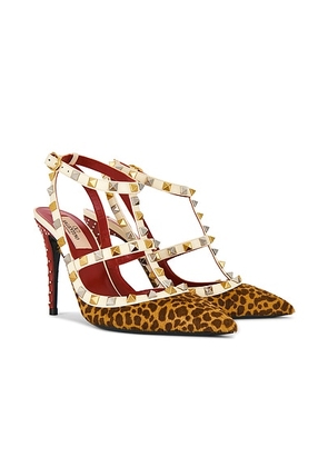 Valentino Garavani St. Mini Animalier Rockstud Pump in Biscotto Bark Brown & White Classic Red - Brown. Size 36 (also in 36.5, 37, 37.5, 38, 39.5).