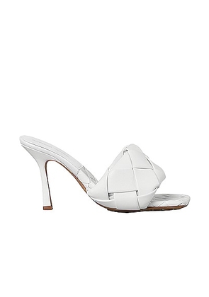 Bottega Veneta The Lido Sandals in Optic White - White. Size 39.5 (also in ).