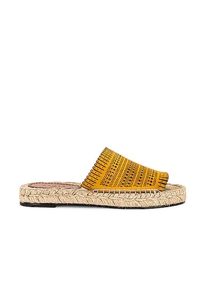ALAÏA Espadrille Flats in Jaune Safran - Mustard. Size 35 (also in 36, 41).