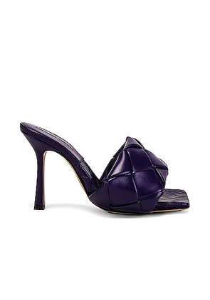 Bottega Veneta Lido Mule Sandals in Unicorn - Purple. Size 36 (also in 36.5, 37, 37.5, 38, 38.5, 39.5).