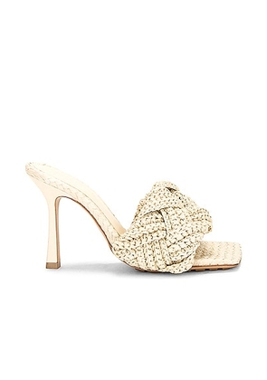 Bottega Veneta Lido Mule Sandal in White - White. Size 36 (also in 38, 38.5).