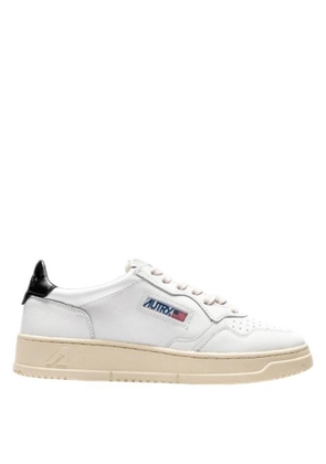 Autry Medalist Leather Low-Top Sneakers