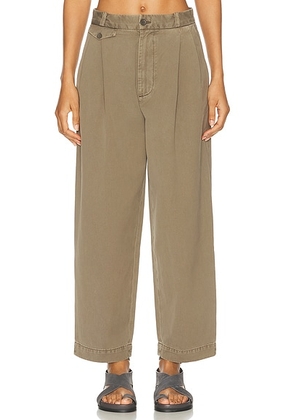 AGOLDE Becker Chino in Bark - Olive. Size 24 (also in ).