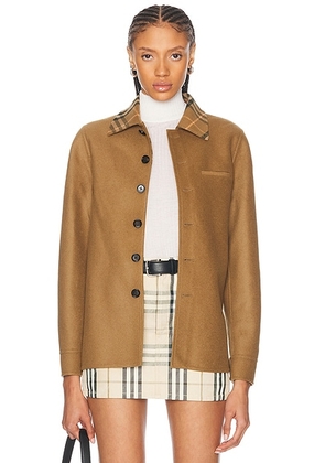Burberry Button Up Jacket in Shrew Ip Check - Brown. Size L (also in ).
