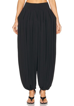 ALAÏA Basque Pant in Noir Alaia - Black. Size 34 (also in ).