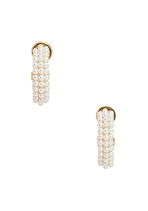 ALAÏA Pearl Hoop Earrings in Blanc Nacre - Ivory. Size all.