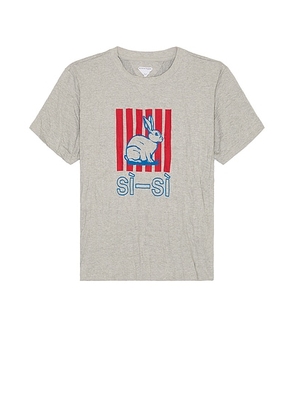 Bottega Veneta Crushed Sisi Print Jersey T-Shirt in Light Grey Meange - Grey. Size L (also in M, S, XL/1X).