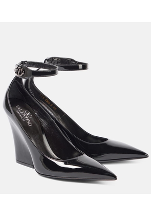 Valentino Garavani VLogo Lockette 105 patent leather wedges