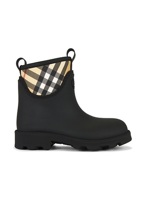 Burberry Marsh Low Rainboot in Black - Black. Size 36 (also in 40).
