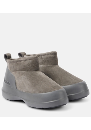Moon Boot Luna Low suede snow boots