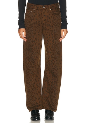 Citizens of Humanity Miro Long Relaxed Jeans in Sepia Cheetah - Brown. Size 23 (also in 24, 25, 26, 27, 28, 29, 30, 32).