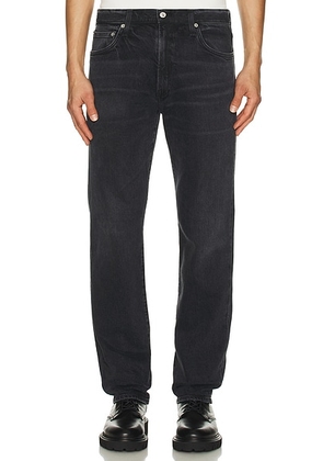 Citizens of Humanity Elijah Jeans in Grotto - Black. Size 30 (also in 31, 32, 33, 34, 35, 36).