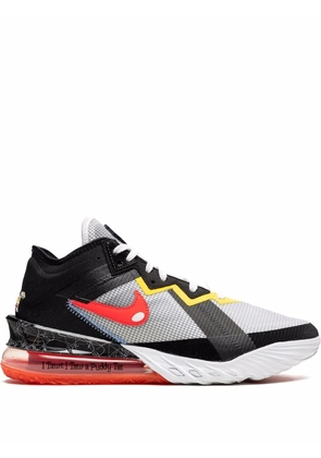 Nike x Space Jam LeBron 18 Low 'Sylvester vs Tweety' sneakers - White