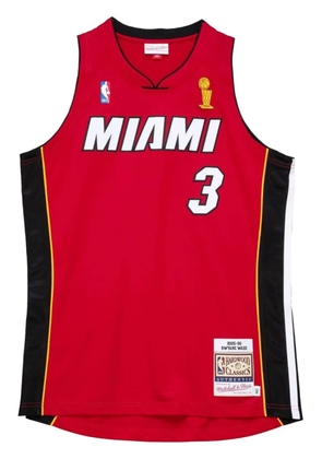 Mitchell & Ness 'NBA Miami Heat 2005 Dwyane Wade' Alternate Finals jersey - Red