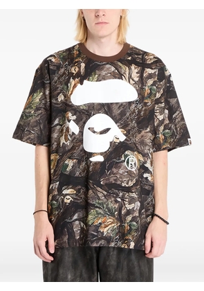 A BATHING APE® tree edge camouflage ape face T-shirt - Brown