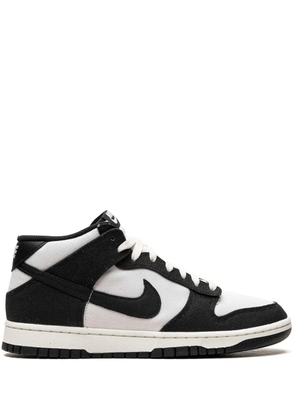 Nike Dunk Mid 'Black/White' sneakers