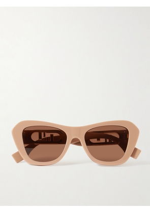 Fendi Eyewear - O'lock Cat-eye Acetate And Gold-tone Sunglasses - Brown - One size