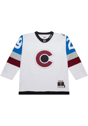 Mitchell & Ness 2016 Nathan MacKinnon Colorado Avalanche Stadium Series Power Play 'White' jersey