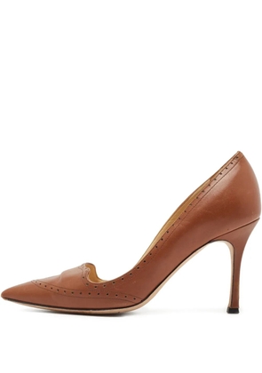 Manolo Blahnik pre-owned 110mm pointed-toe perforated pumps - Brown