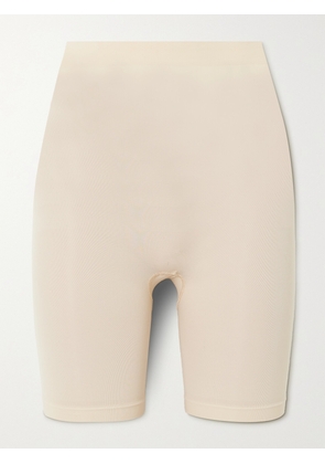 SKIMS - Seamless Sculpt Mid Thigh Short - Clay - Neutrals - XXS,XS,S,M,L,XL,2XL,3XL,4XL