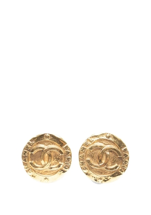 CHANEL Pre-Owned 1980-1990 Gold Plated CC Round Clip On Earrings costume earrings