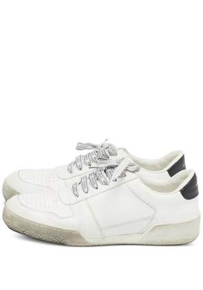 Versace Pre-Owned Ilus leather low-top sneakers - White