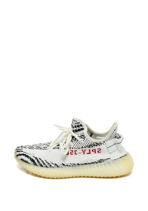 adidas Yeezy Boost 350 V2 lace-up sneakers - White