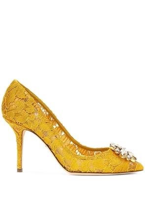 Dolce & Gabbana 90mm Rainbow Lace brooch-detail pumps - Yellow