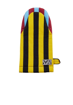 Dusen Dusen Oven Mitt in Yellow.