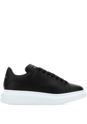 Alexander McQueen Oversized leather sneakers - Black