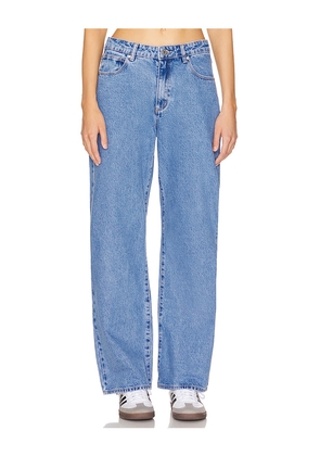 Abrand 95 Baggy Jeans in Denim-Light. Size 24. Also in 26, 28, 29, 30.