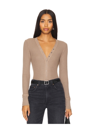 Bobi Long Sleeve in Brown. Size L. Also in M, S, XL, XS.