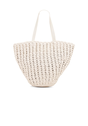BTB Los Angeles Shiloh Tote in Cream.