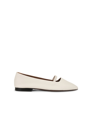ATP Atelier Loria Linen Nappa Flats in Ivory. Size 36. Also in 37.