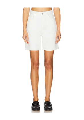 Abrand Carrie Short in White. Size 23. Also in 24, 25, 26, 27, 28, 29, 34.