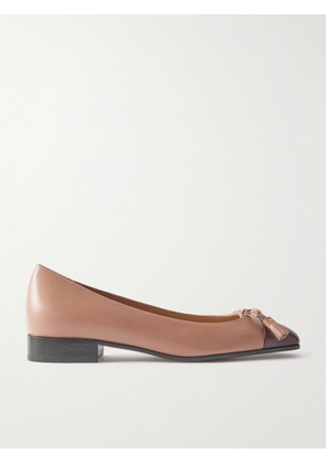 Valentino Garavani - Ballerina Two-tone Leather Flats - Pink - IT35,IT35.5,IT36,IT36.5,IT37,IT37.5,IT38,IT38.5,IT39,IT39.5,IT40,IT40.5,IT41,IT41.5,IT42