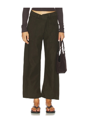 Citizens of Humanity Ines Crop Utility Trouser in Dark Green. Size 23. Also in 24, 25, 26, 27, 28, 29, 30, 31, 32, 34.