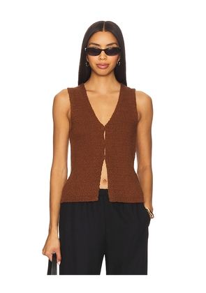 ASTR the Label Taimi Sweater Vest in Brown. Size L. Also in M, S, XL, XS.