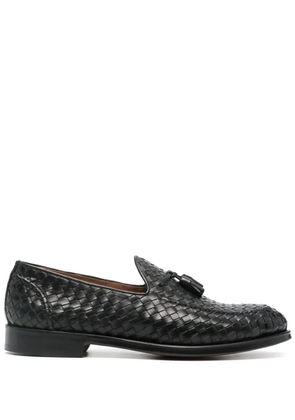 Doucal's interwoven leather loafers - Black