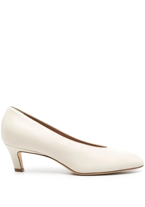 Scarosso 50mm Deva leather pumps - White