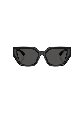 Burberry Square Sunglasses in Black.