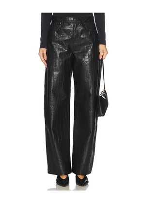 AGOLDE Arc Jean in Black. Size 23. Also in 24, 25, 26, 28, 30, 32, 34.